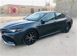 تۆیۆتا کامری